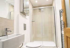 Photo 16- click for photo gallery